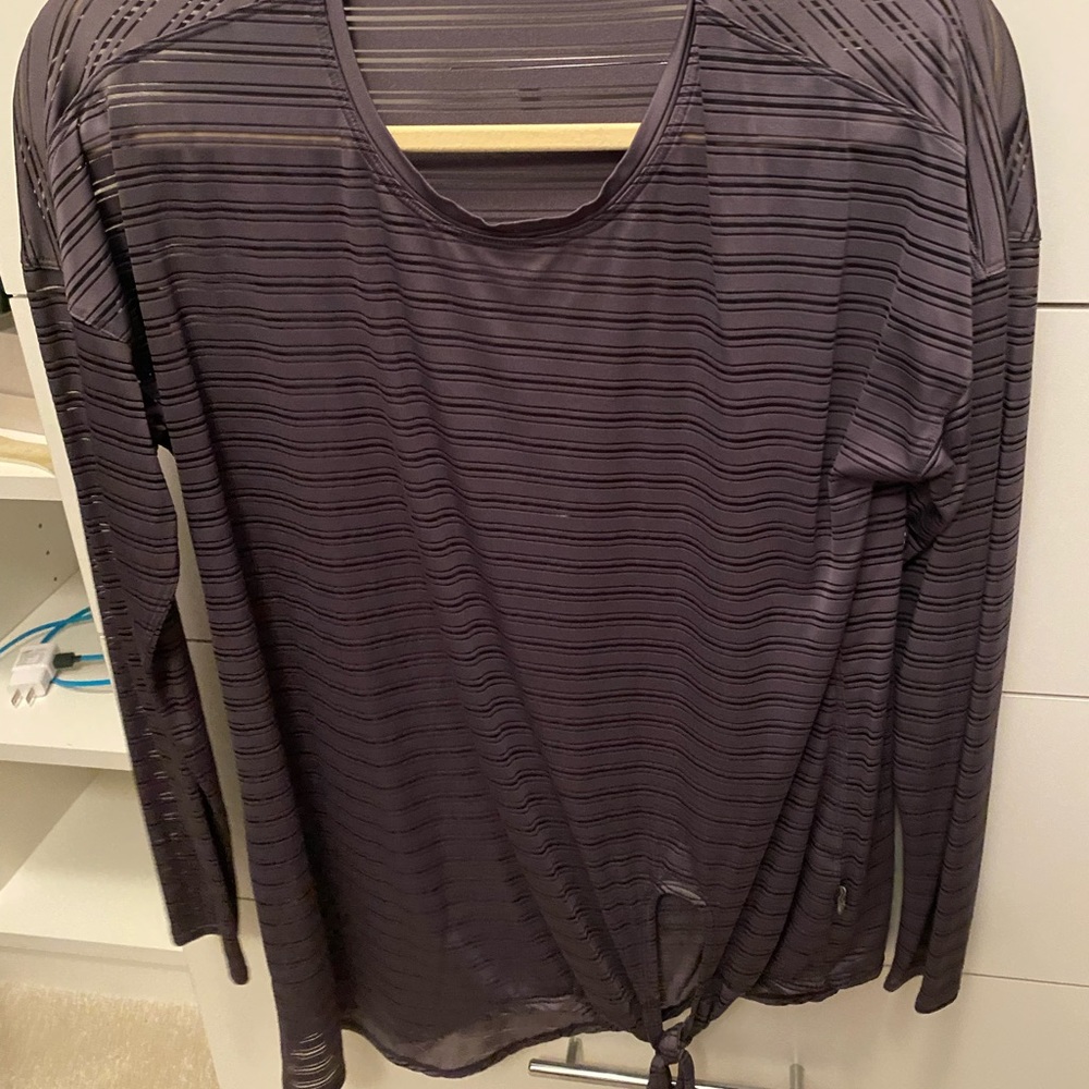 Lululemon tie knot long sleeve top